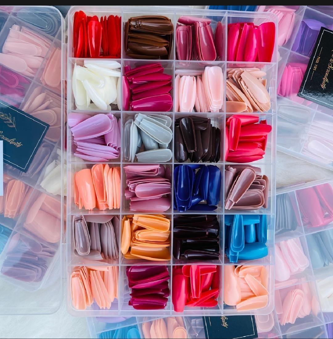 576 Pcs Multicolor Fake Nails ABS Plastic - Image 3